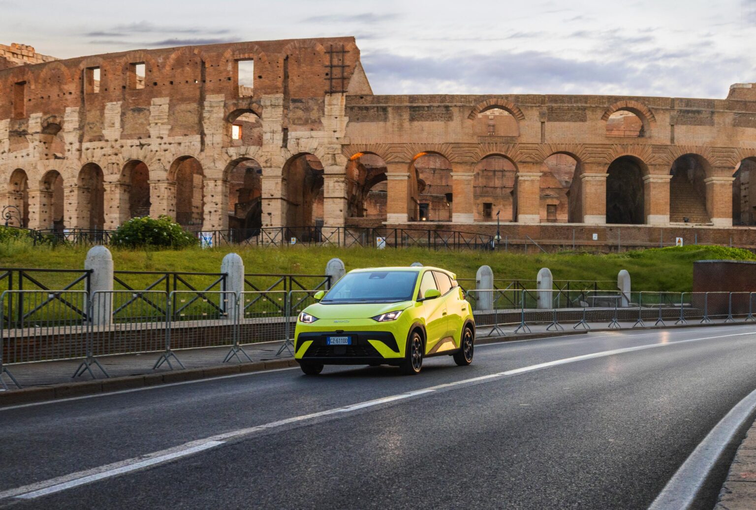 BYD-Dolphine-Surf-on-the-road